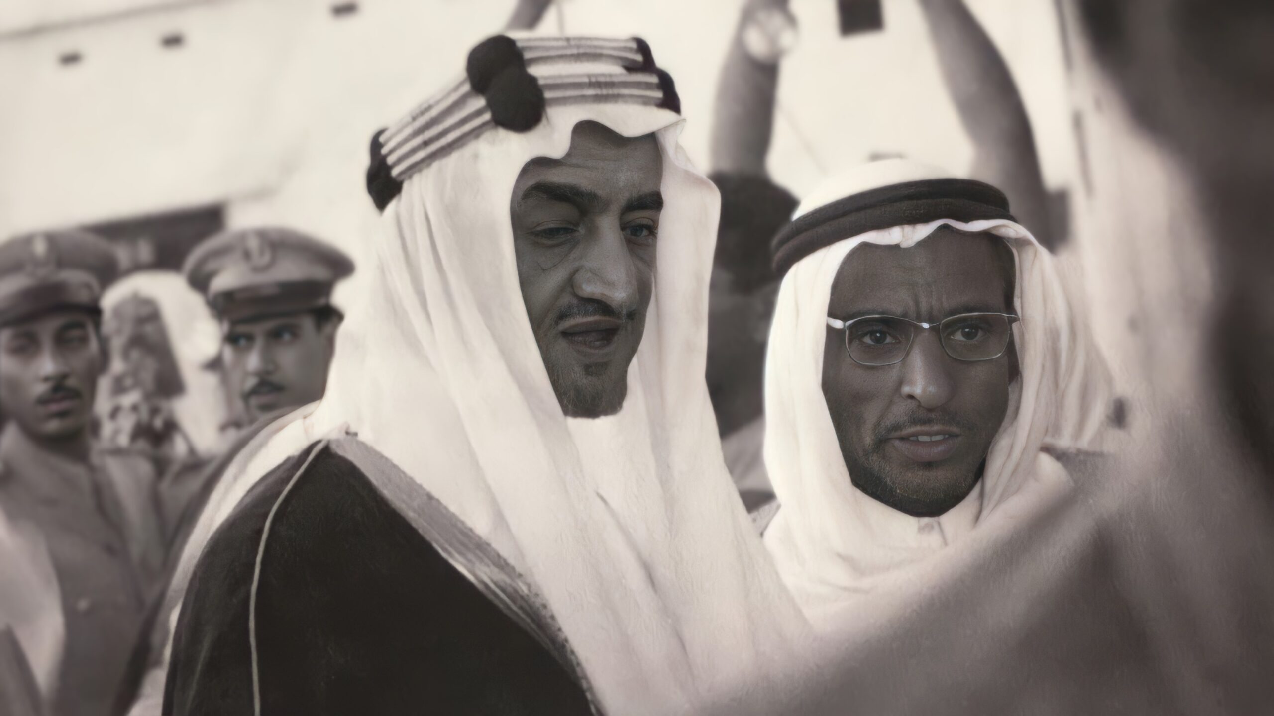 الشيخ بن عبدالله الجميح في معية الملك فيصل -رحمهما الله-
